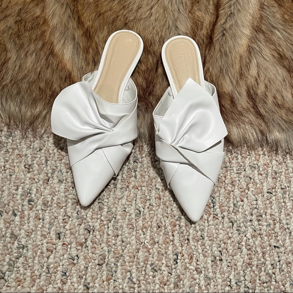 WHITE SLIDES gently used